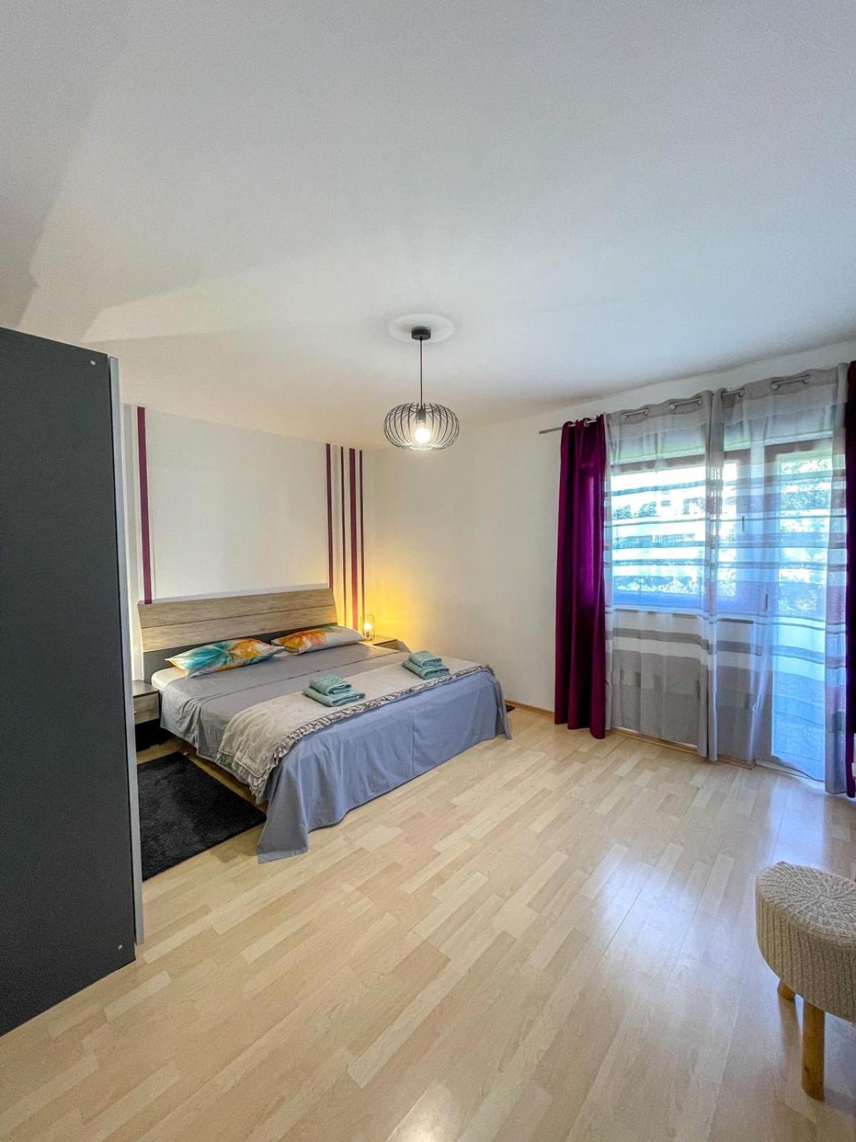 Villa Ska Пула Екстериор снимка
